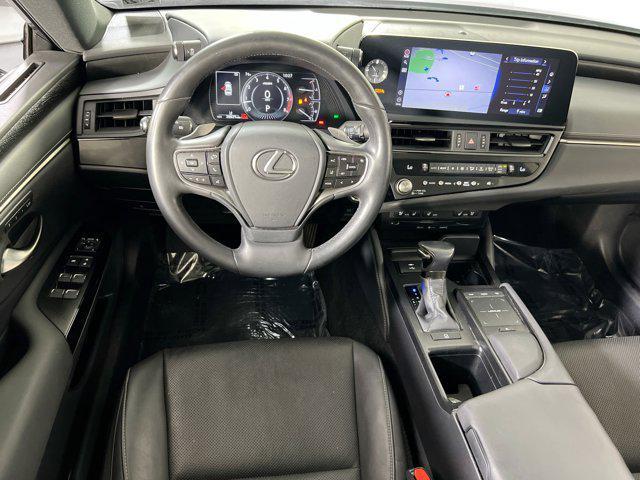 Photo of 2022 Cloudburst Gray Lexus ES 350