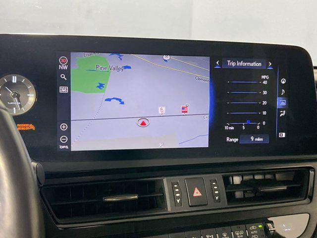 Photo of 2022 Cloudburst Gray Lexus ES 350