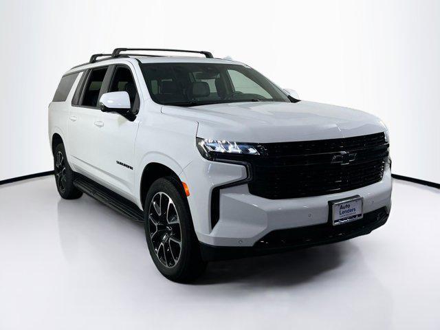 Photo of 2024 Summit White Chevrolet Suburban