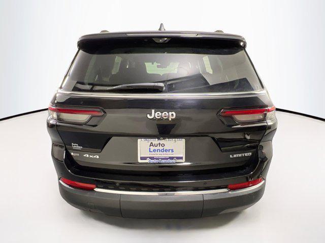 Photo of 2021 Diamond Black Crystal Pearlcoat Jeep Grand Cherokee L