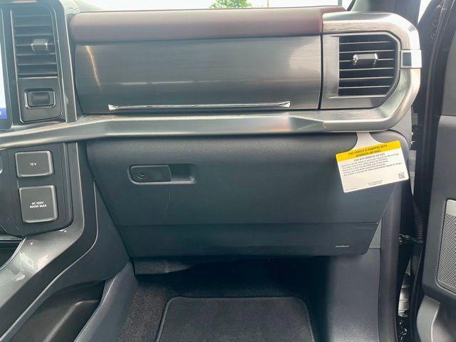 Photo of 2022 Agate Black Metallic Ford F-150