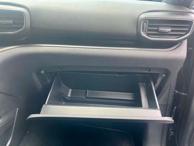 Photo of 2022 Agate Black Metallic Ford Explorer