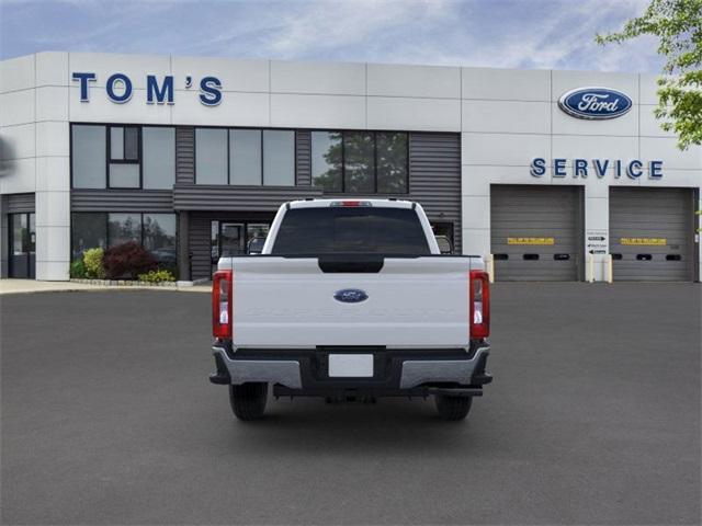 Photo of 2025 Oxford White Ford F-350