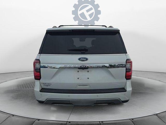 Photo of 2021 White Ford Expedition Max