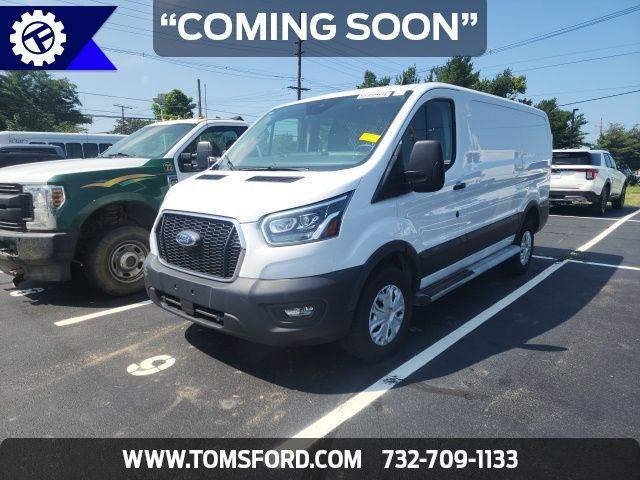 Photo of 2023 Oxford White Ford Transit-250
