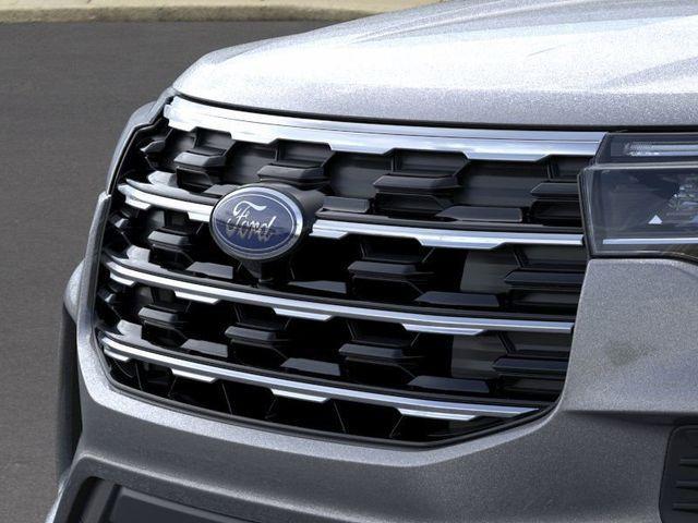 Photo of 2025 Gray Metallic Ford Explorer