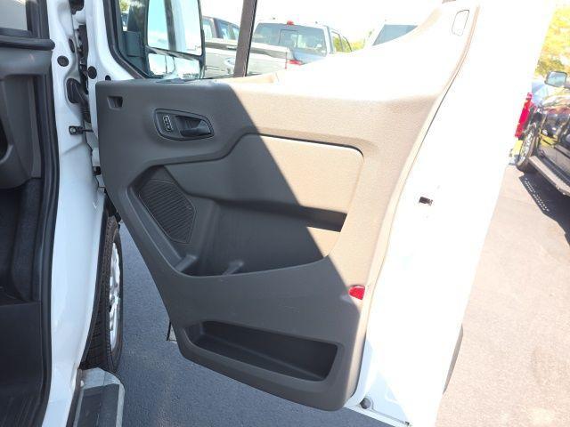 Photo of 2023 Oxford White Ford Transit-250