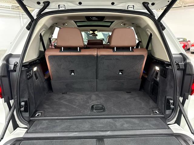 Photo of 2019 White BMW X7