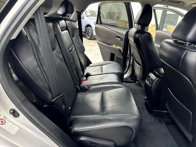 Photo of 2015 Silver Lining Metallic Lexus RX 450h
