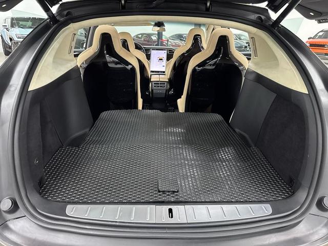 Photo of 2016 Bronze Tesla Model X