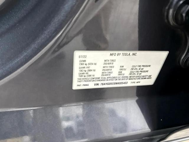 Photo of 2022 Gray Tesla Model Y