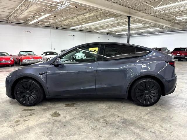 Photo of 2022 Gray Tesla Model Y