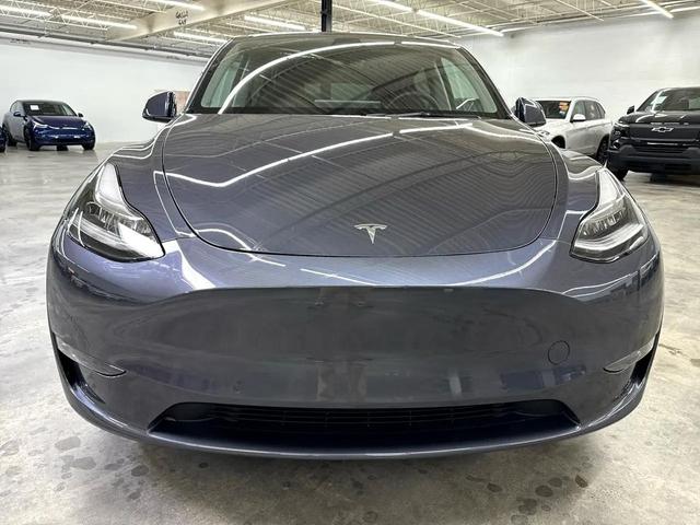 Photo of 2022 Gray Tesla Model Y