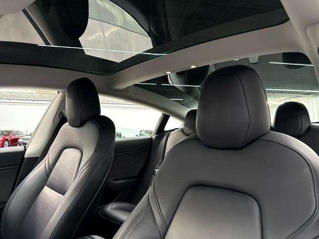 Photo of 2018 Red Multi-Coat Tesla Model 3