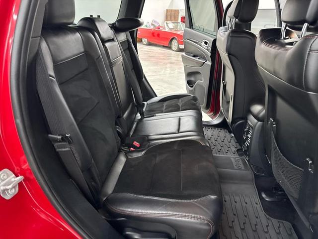 Photo of 2017 Redline 2 Coat Pearl Jeep Grand Cherokee