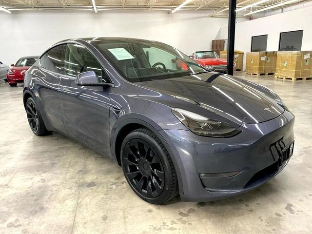 Photo of 2021 Gray Tesla Model Y