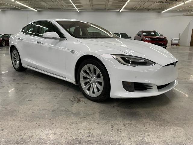 Photo of 2016 White Tesla Model S