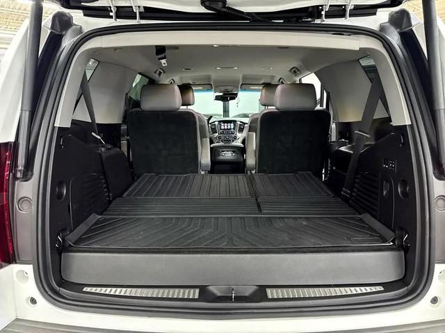 Photo of 2019 White Chevrolet Tahoe