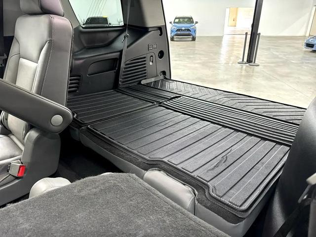 Photo of 2019 White Chevrolet Tahoe