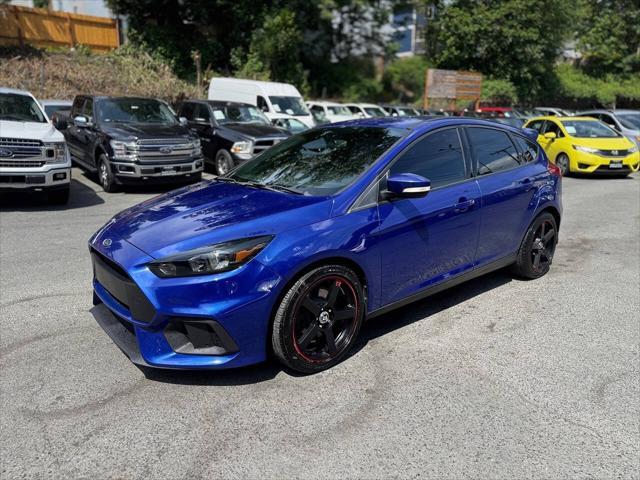 Photo of 2015 Performance Blue Ford Focus ST