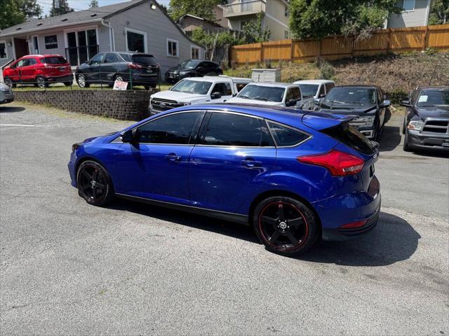 Photo of 2015 Performance Blue Ford Focus ST
