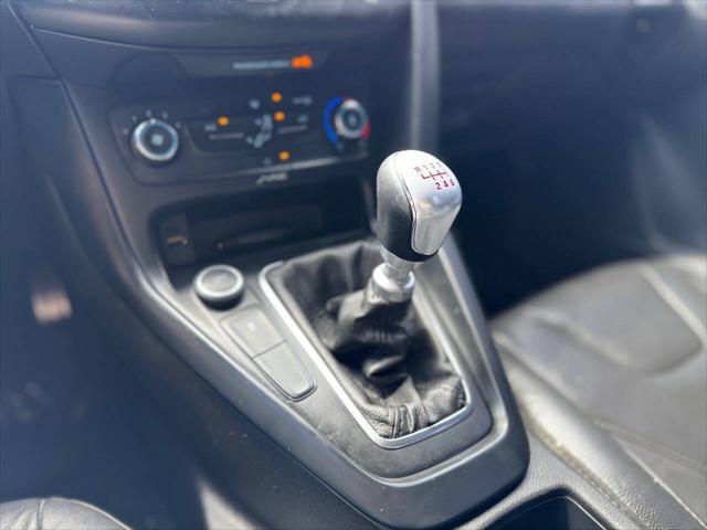 Photo of 2015 Performance Blue Ford Focus ST
