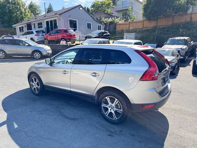 Photo of 2013 Seashell Metallic Volvo XC60