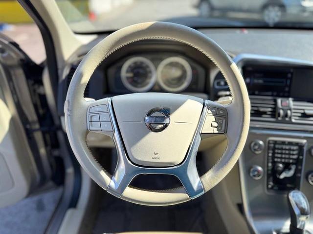 Photo of 2013 Seashell Metallic Volvo XC60
