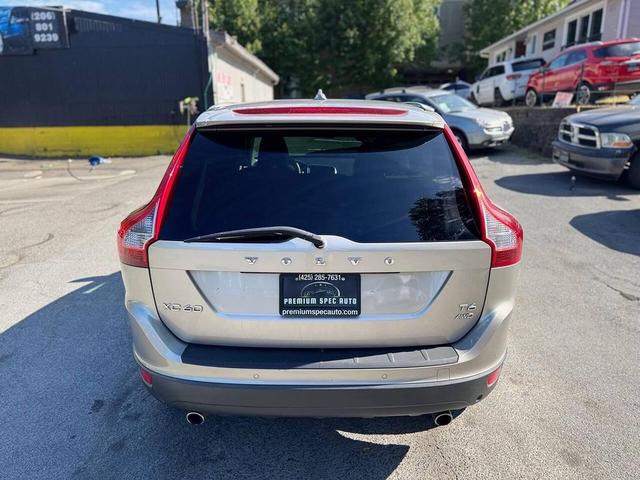 Photo of 2013 Seashell Metallic Volvo XC60
