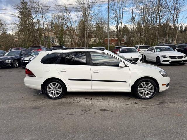 Photo of 2011 Candy White Volkswagen Jetta SportWagen