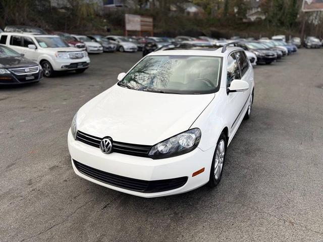 Photo of 2011 Candy White Volkswagen Jetta SportWagen