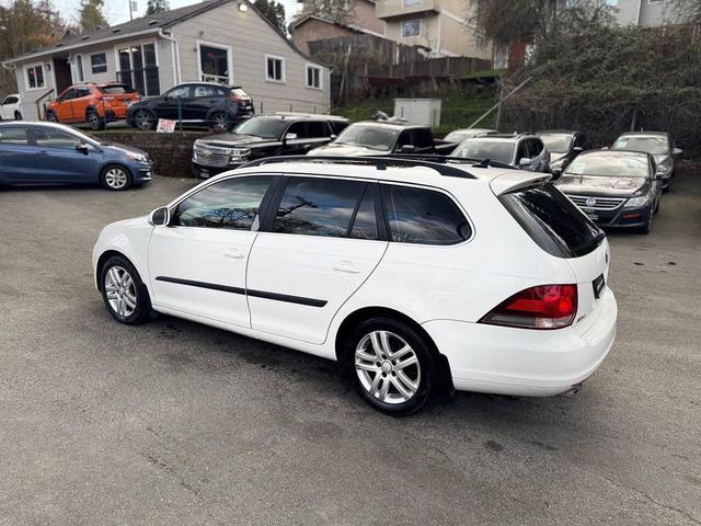 Photo of 2011 Candy White Volkswagen Jetta SportWagen