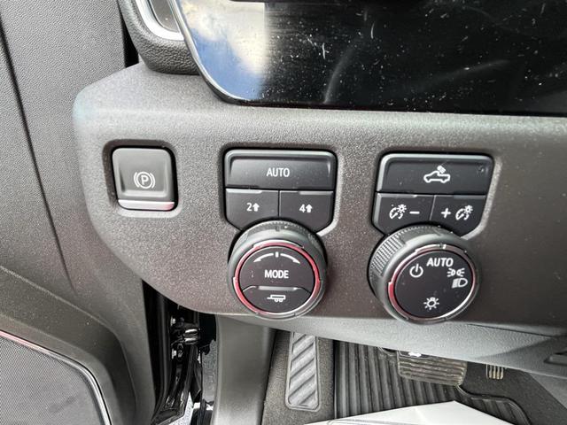 Photo of 2023 Black Chevrolet Silverado 1500