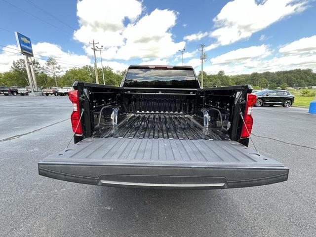 Photo of 2023 Black Chevrolet Silverado 1500