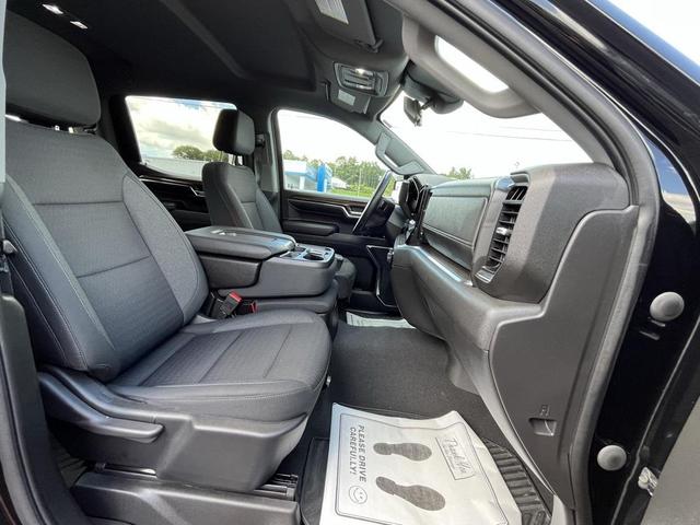 Photo of 2023 Black Chevrolet Silverado 1500