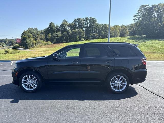 Photo of 2023 DB Black Crystal Clearcoat Dodge Durango