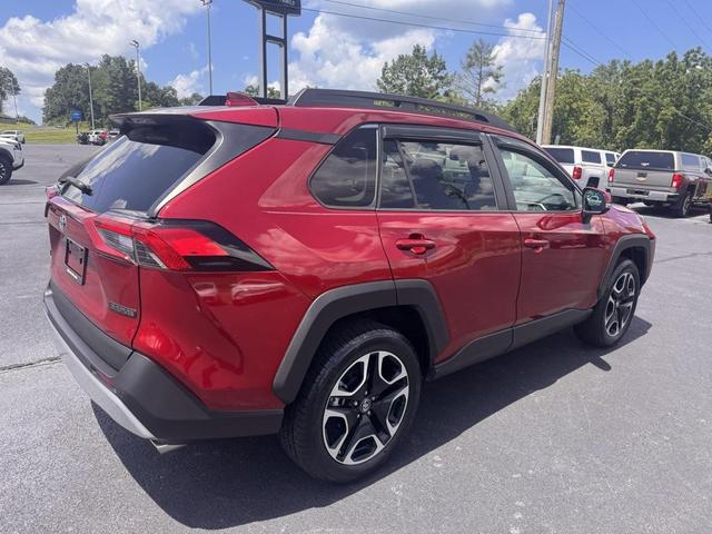 Photo of 2019 Ruby Flare Pearl Toyota RAV4