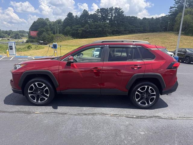Photo of 2019 Ruby Flare Pearl Toyota RAV4