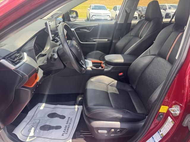 Photo of 2019 Ruby Flare Pearl Toyota RAV4