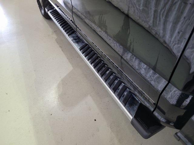 Photo of 2018 Shadow Black Ford F-150