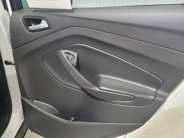 Photo of 2018 Oxford White Ford Escape