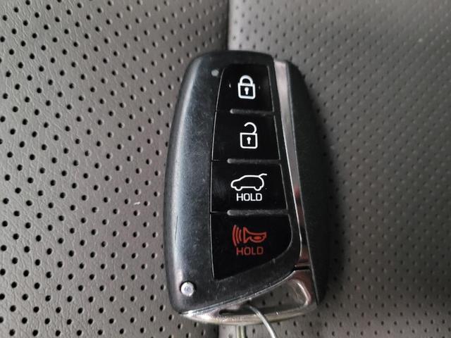 Photo of 2017 Frost White Pearl Hyundai Santa Fe Sport