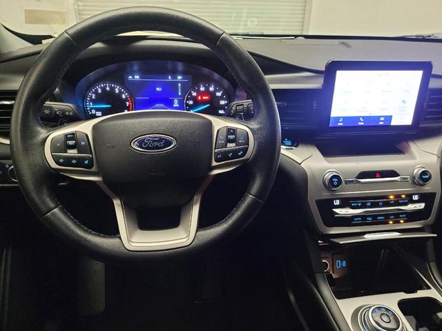 Photo of 2020 Agate Black Metallic Ford Explorer