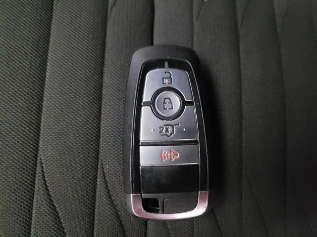 Photo of 2020 Agate Black Metallic Ford Explorer