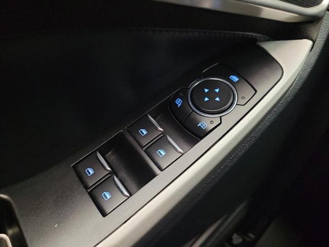Photo of 2020 Agate Black Metallic Ford Explorer