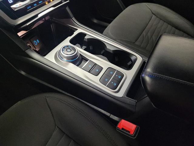 Photo of 2020 Agate Black Metallic Ford Explorer
