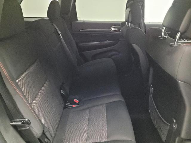 Photo of 2017 Bright White Clearcoat Jeep Grand Cherokee