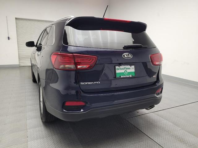 Photo of 2020 Imperial Blue Kia Sorento