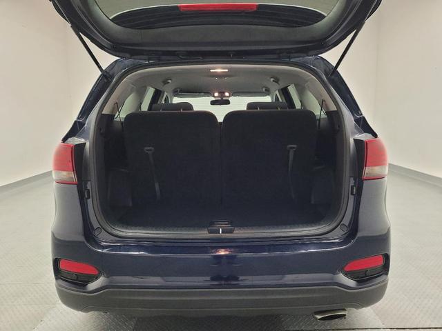 Photo of 2020 Imperial Blue Kia Sorento