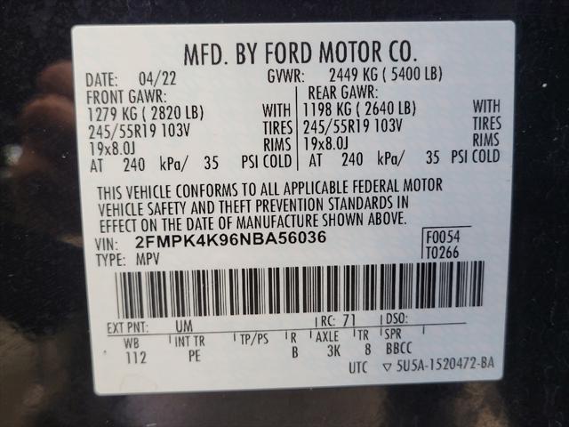 Photo of 2022 Agate Black Metallic Ford Edge